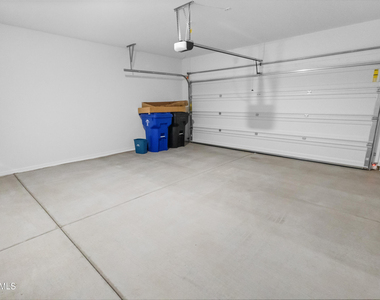 18351 W Hackamore Drive - Photo Thumbnail 11