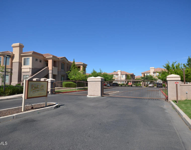 1941 S Pierpont Drive - Photo Thumbnail 24