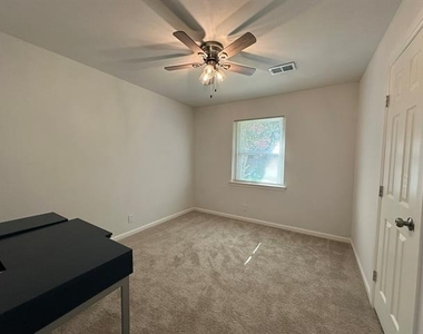 509 Dover Drive - Photo Thumbnail 17