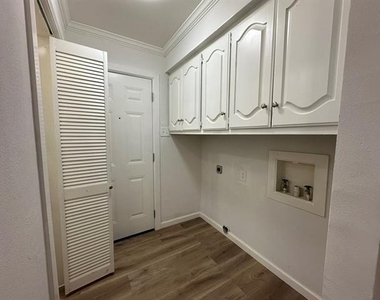 509 Dover Drive - Photo Thumbnail 14