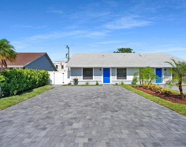 3372 Ne 5th Drive - Photo Thumbnail 30