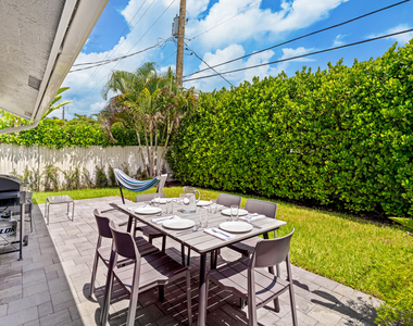 3372 Ne 5th Drive - Photo Thumbnail 40