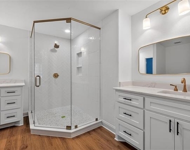 2808 Woodland Drive - Photo Thumbnail 15