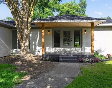 2808 Woodland Drive - Photo Thumbnail 2