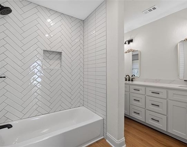 2808 Woodland Drive - Photo Thumbnail 22