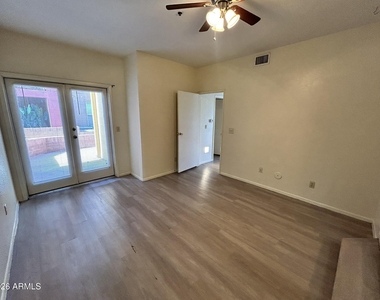 154 W 5th Street - Photo Thumbnail 23