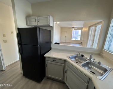 154 W 5th Street - Photo Thumbnail 12