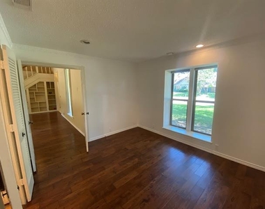 3616 Stagecoach Trail - Photo Thumbnail 16