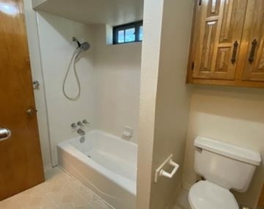 3616 Stagecoach Trail - Photo Thumbnail 20