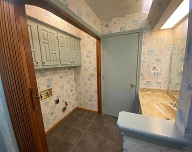3616 Stagecoach Trail - Photo Thumbnail 26