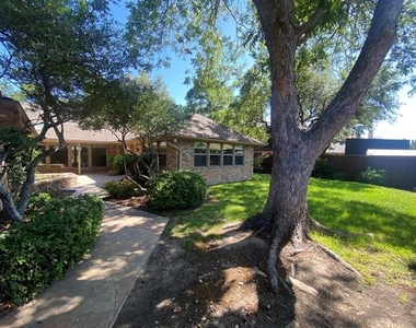 3616 Stagecoach Trail - Photo Thumbnail 35