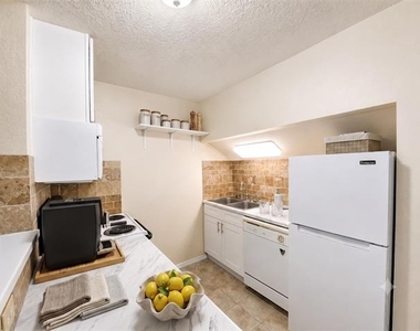 910 Hillside Beach Drive - Photo Thumbnail 3