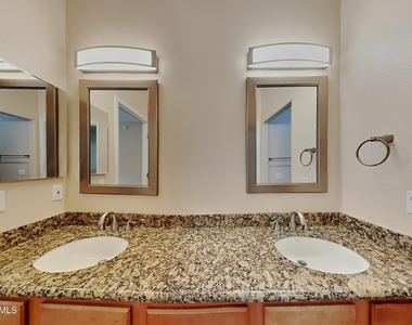 600 W Grove Parkway - Photo Thumbnail 9