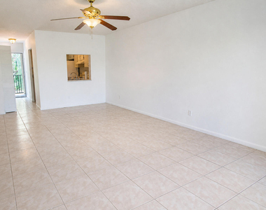 7260 Woodmont Terrace - Photo Thumbnail 16