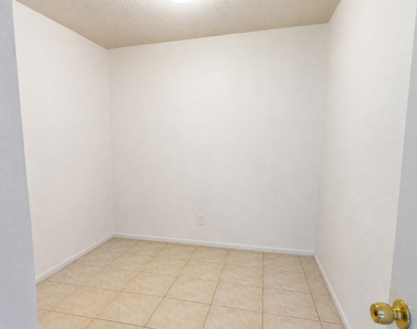 7260 Woodmont Terrace - Photo Thumbnail 11