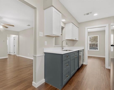 1717 Japonica Lane - Photo Thumbnail 11