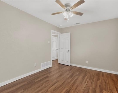 1717 Japonica Lane - Photo Thumbnail 29