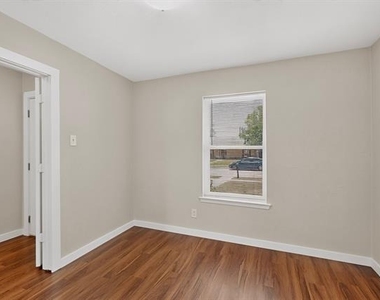1717 Japonica Lane - Photo Thumbnail 17