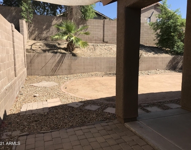 2036 E Windsong Drive - Photo Thumbnail 9
