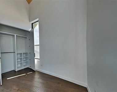 904 Blackland Court - Photo Thumbnail 7