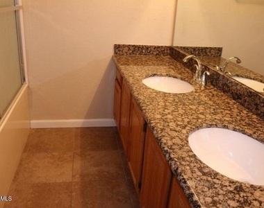 9750 N 94th Place - Photo Thumbnail 19