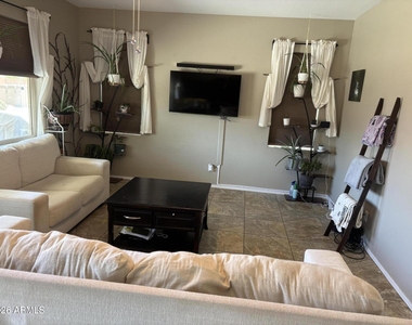 28311 N Cactus Flower Circle - Photo Thumbnail 3