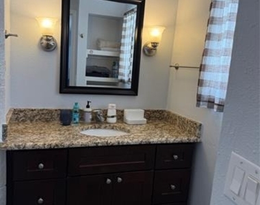 5088 Matilda Street - Photo Thumbnail 10