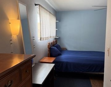 5088 Matilda Street - Photo Thumbnail 7