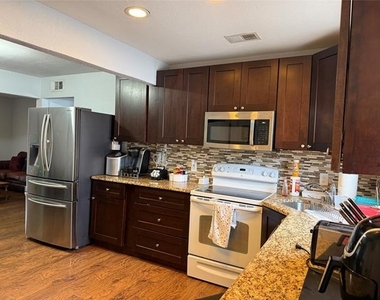 5088 Matilda Street - Photo Thumbnail 11