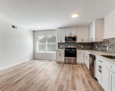 5917 Gaston Avenue - Photo Thumbnail 2
