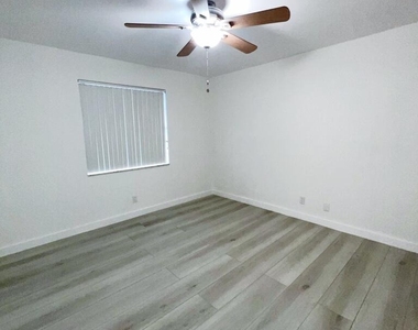 3777 Nw 78th Avenue - Photo Thumbnail 15