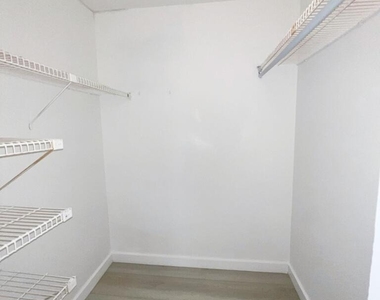 3777 Nw 78th Avenue - Photo Thumbnail 11