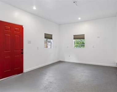 2728 Alco Avenue - Photo Thumbnail 23