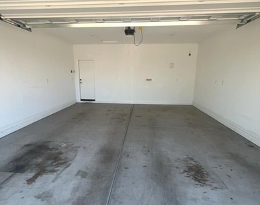 9217 W Willow Bend Lane - Photo Thumbnail 17