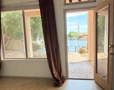 5215 W Tonopah Drive - Photo Thumbnail 5