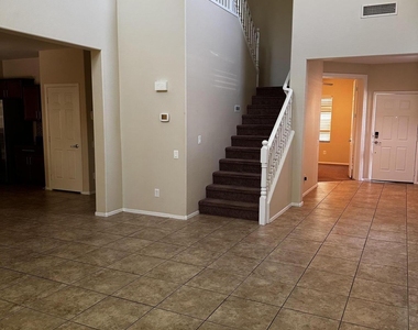 5440 W Hobby Horse Drive - Photo Thumbnail 5