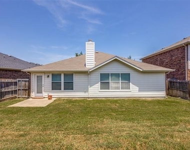 612 Cove Court - Photo Thumbnail 11