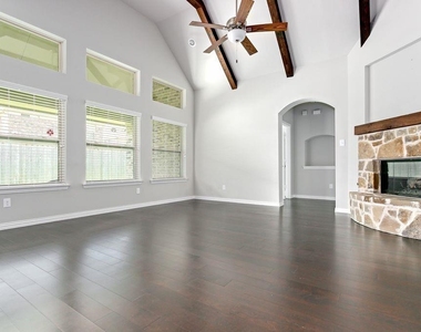 3005 Martha Drive - Photo Thumbnail 6