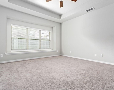 3005 Martha Drive - Photo Thumbnail 10
