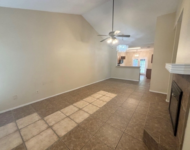 2915 Roxboro Road - Photo Thumbnail 2