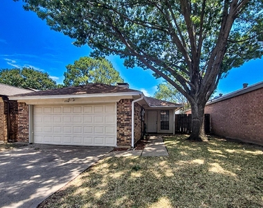 1714 Magnolia Lane - Photo Thumbnail 1