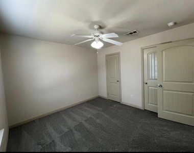 2307 Calendar Court - Photo Thumbnail 17