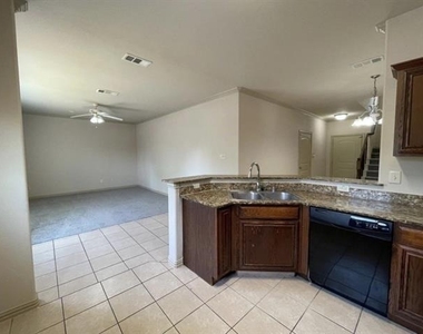 2307 Calendar Court - Photo Thumbnail 7