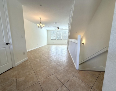 960 Millbrae Court - Photo Thumbnail 7