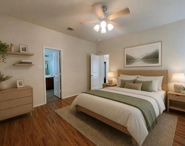 7513 Red Feather Trail - Photo Thumbnail 7