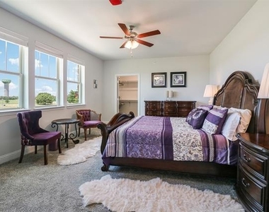 1735 Wittington Place - Photo Thumbnail 15