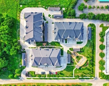 1735 Wittington Place - Photo Thumbnail 38