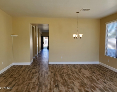 2056 E Riviera Drive - Photo Thumbnail 3