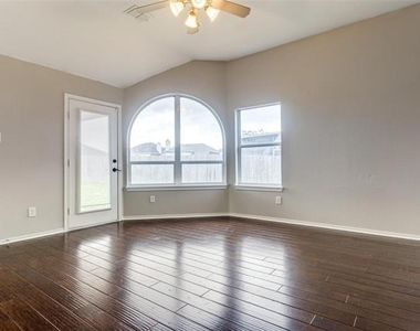 141 Arbordale Way - Photo Thumbnail 18