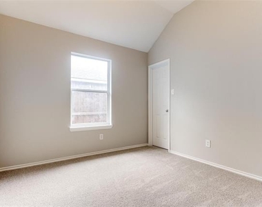 141 Arbordale Way - Photo Thumbnail 20